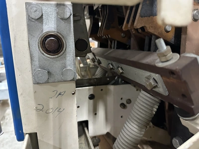 General Electric AK-T-2A-50 Air Circuit Breaker. Family AK; 3 Po