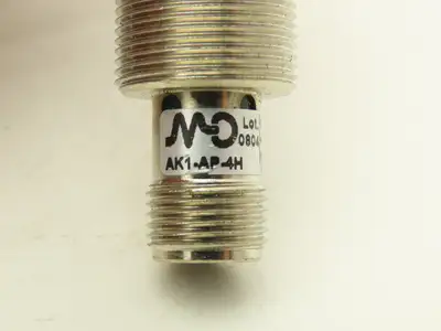 Micro Detectors AK1-AP-4H Inductive Proximity Switch/Sensor 10-30VDC 18mm OD