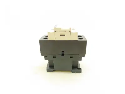 Schneider LC1D256 Contactor 24V Coil 600V 40A 20HP 3PH