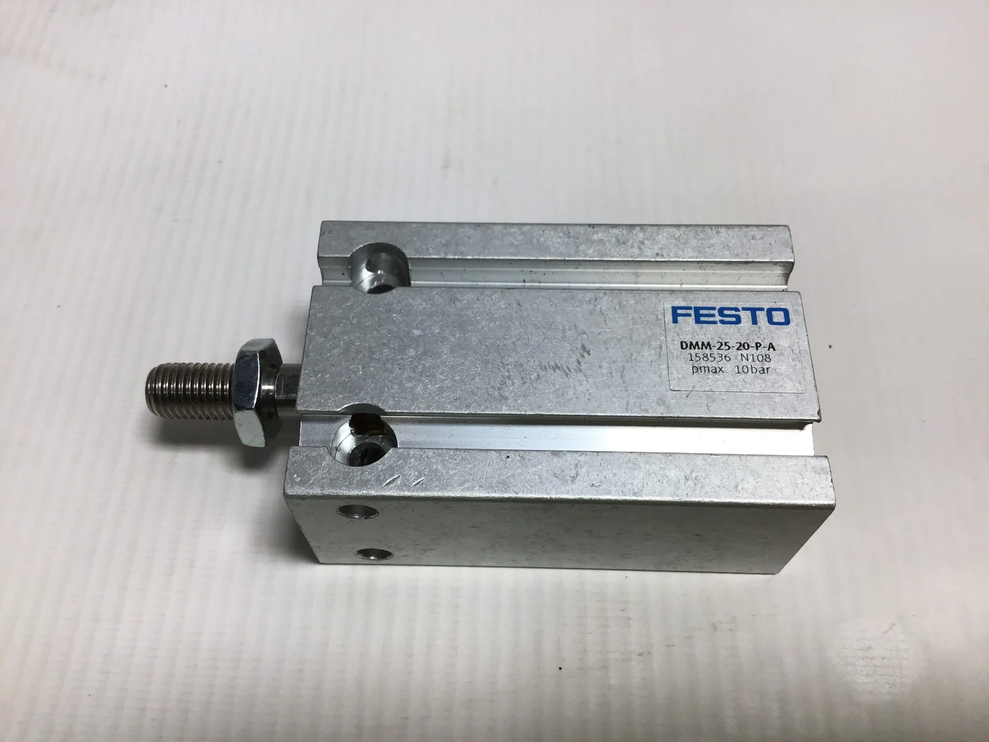 Festo DMM-25-20-P-A Cylinder 10bar Pmax Stainless Steel