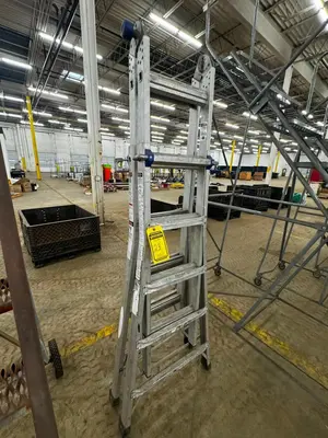 Used _UNKNOWN_ _UNKNOWN_ Ladders North Carolina US | Myron Bowling Auctioneers Inc #1543425