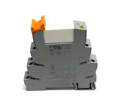 USED PHOENIX CONTACT PLUG-IN SOCKET RELAY BASE W/ PLUG-IN RELAY