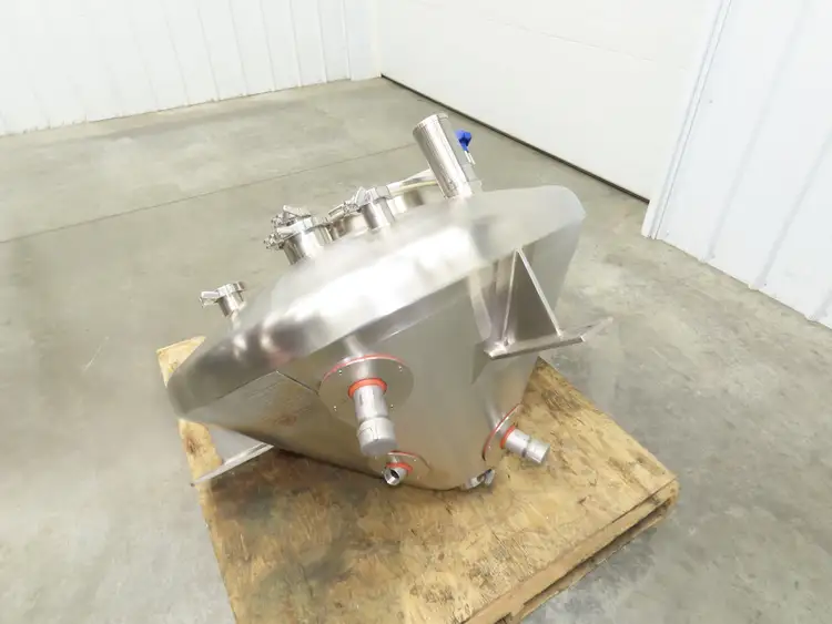 Used CUSTOM FABRICATING & REPAIR _UNKNOWN_ Stainless Steel Tanks Indiana US | Arrow Industrial #615705