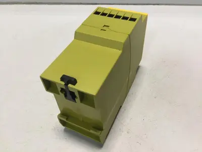 USED PILZ PNOZ XV2