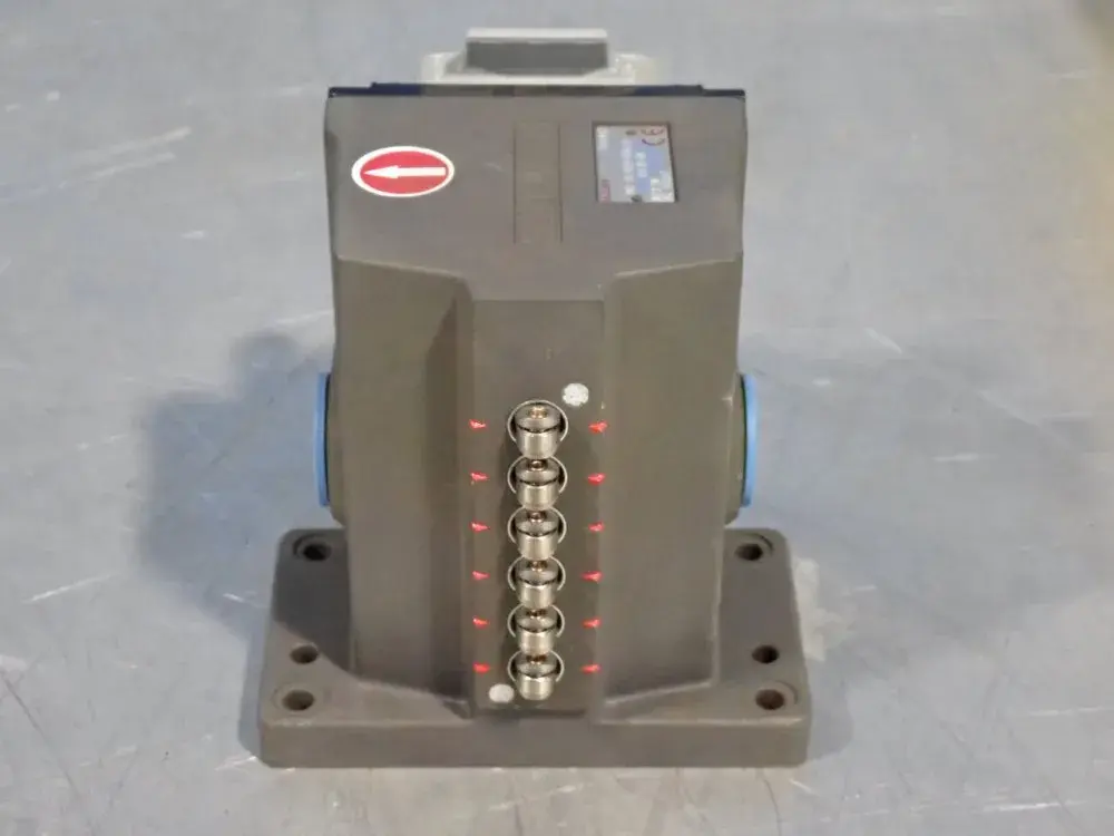 Used BALLUFF BNS 813X524D06LI21002206 Relays & Switches Ohio US | HGR 24 #911395