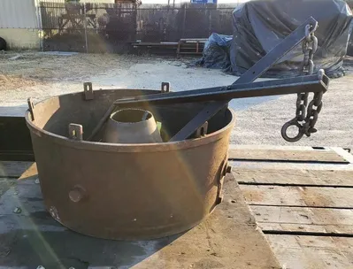 Tolhurst 40" Center-Slung chip wringer.