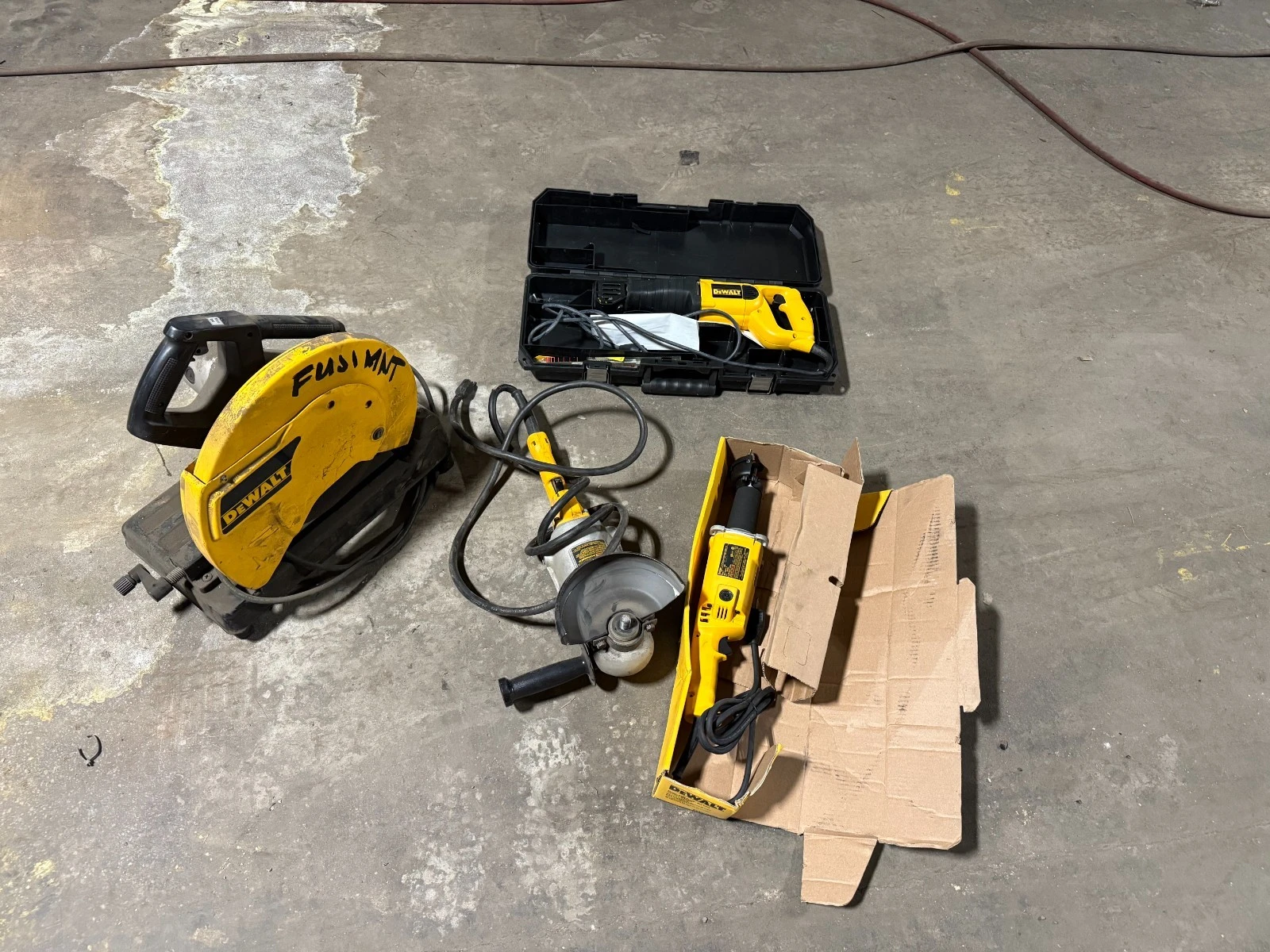 Used DEWALT _UNKNOWN_ Miscellaneous Equipment Wisconsin US | ISP Equipment Group #1319028