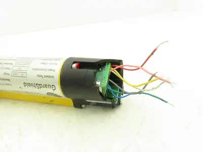 Allen Bradley 440L-R4J0480YD Light Curtain Guardmaster Receiver Only -Parts Only