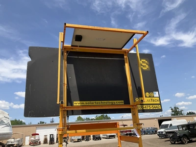 Solar Tech Silent Sentinel Arrow Board - will not power on/charge, manual winch to raise/lower the b...