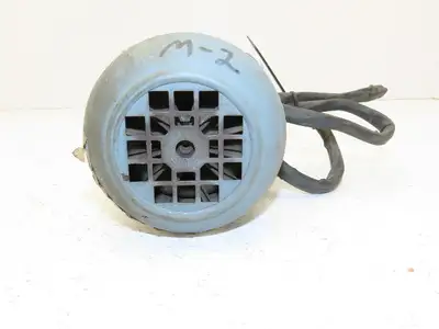 Groschopp 0946201 IEC Electric Motor 80W 3400 RPM 208-266/460V 3PH TEFC