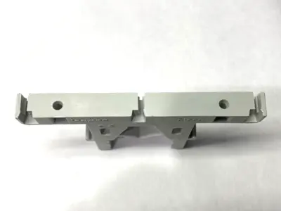 USED LEGRAND DIN RAIL MOUNT INSULATED SUPPORT LOT OF 4