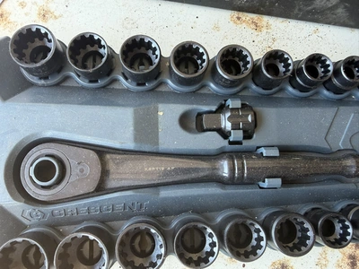 Used _UNKNOWN_ _UNKNOWN_ Internal bearing puller kits Michigan US | Miedema Asset Management Group #1313625