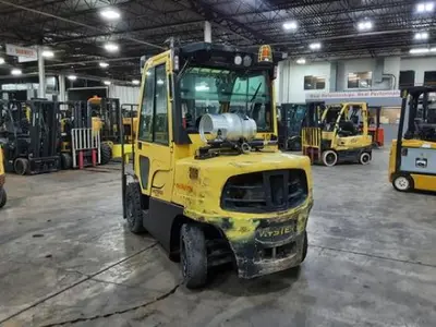 USED 2022 HYSTER H80FT