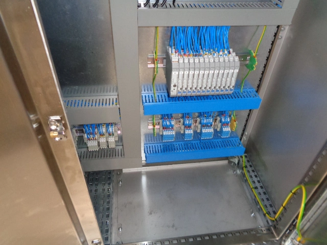 Second fix electric
