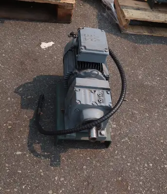 USED SEW-EURODRIVE R47DT90S4