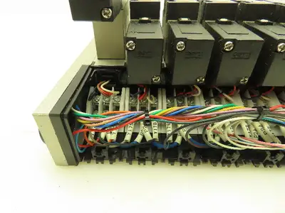 SMC VV5FS2 Plug-In 7-Station Manifold Control Unit VFS2000 Solenoid Valve Bank