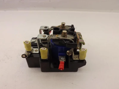 Used DELTROL CONTROLS _UNKNOWN_ Contact Blocks | OCO Industrial #1737772
