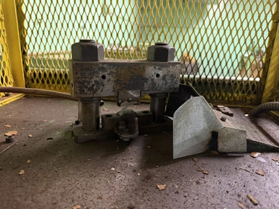 Used _UNKNOWN_ _UNKNOWN_ Pneumatic Presses Michigan US | Miedema Asset Management Group #1360957