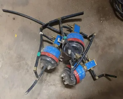 USED JOHNSON CONTROLS V-6135-2