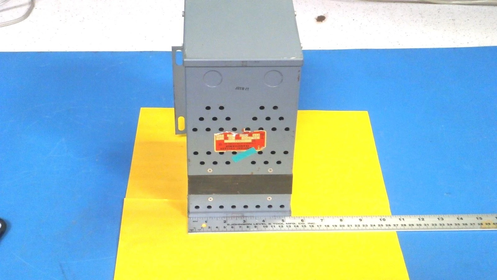 USED LITTON SYSLEMS CYCLE 60 1PH, CONSTANT VOLTAGE TRANSFORMER 95-130V