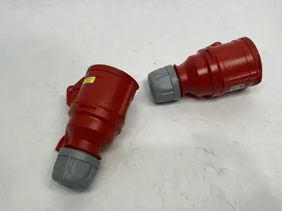 USED PCE SOCKET PLUG CEE-CONNECTOR 16A 5P 6H IP44 SHARK