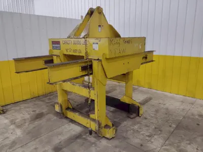 USED AVON E04-11982