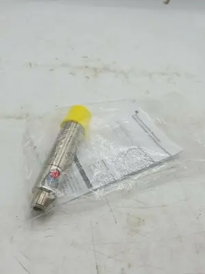 New | in-Stock BALLUFF BOS014W Sensors | ND Industrial Surplus #1223832