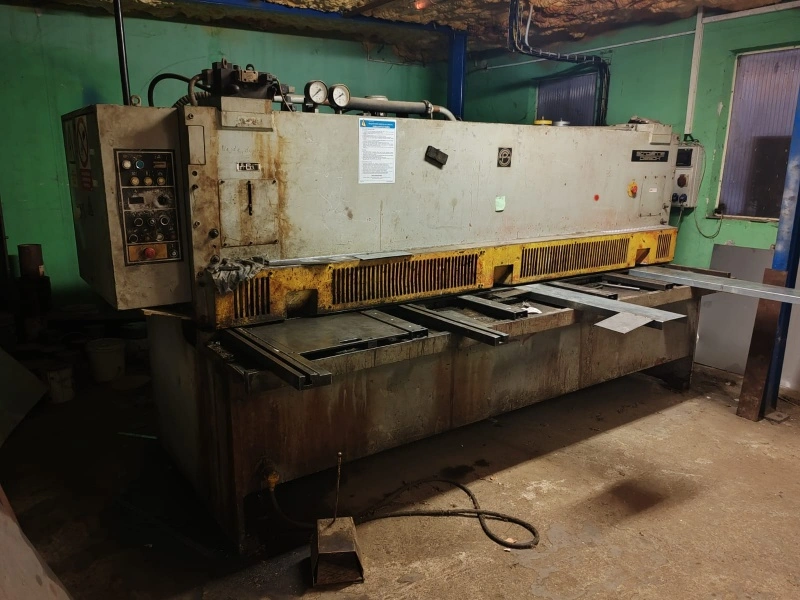 PIESOK Guillotine Shear, good used condition