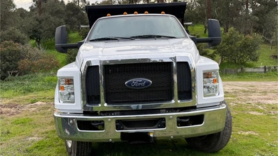USED 2022 Ford F650
