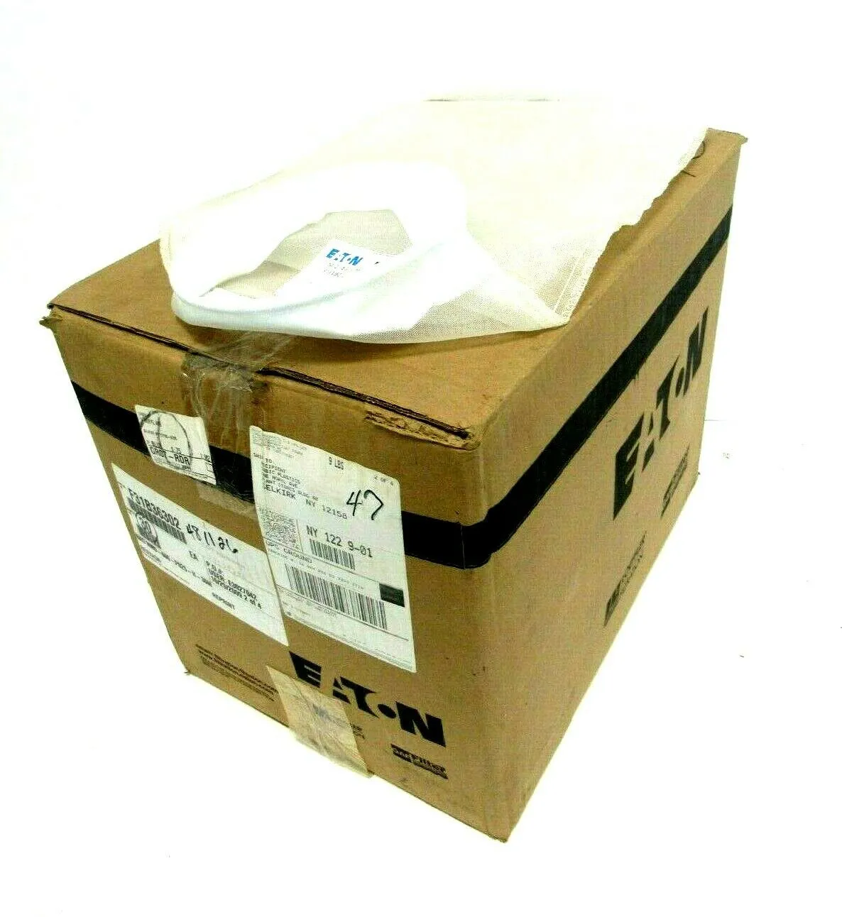 NEW BOX OF 30 EATON F31B36302 SNAP RING FILTER BAG NM0-600-P02S-H-30M
