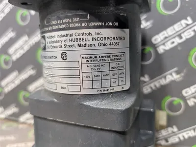 Hubbel 233CC13F Pilot Duty Speed Switch Used