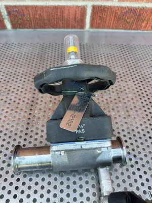 USED 2- ITT PURE FLO RA25MAX DIAPHRAGM VALVE  W/ 1 1/2" TO 3/4" SANITARY FITTING