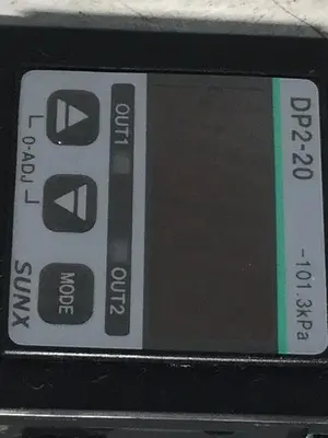 USED SUNX LTD DP2-20