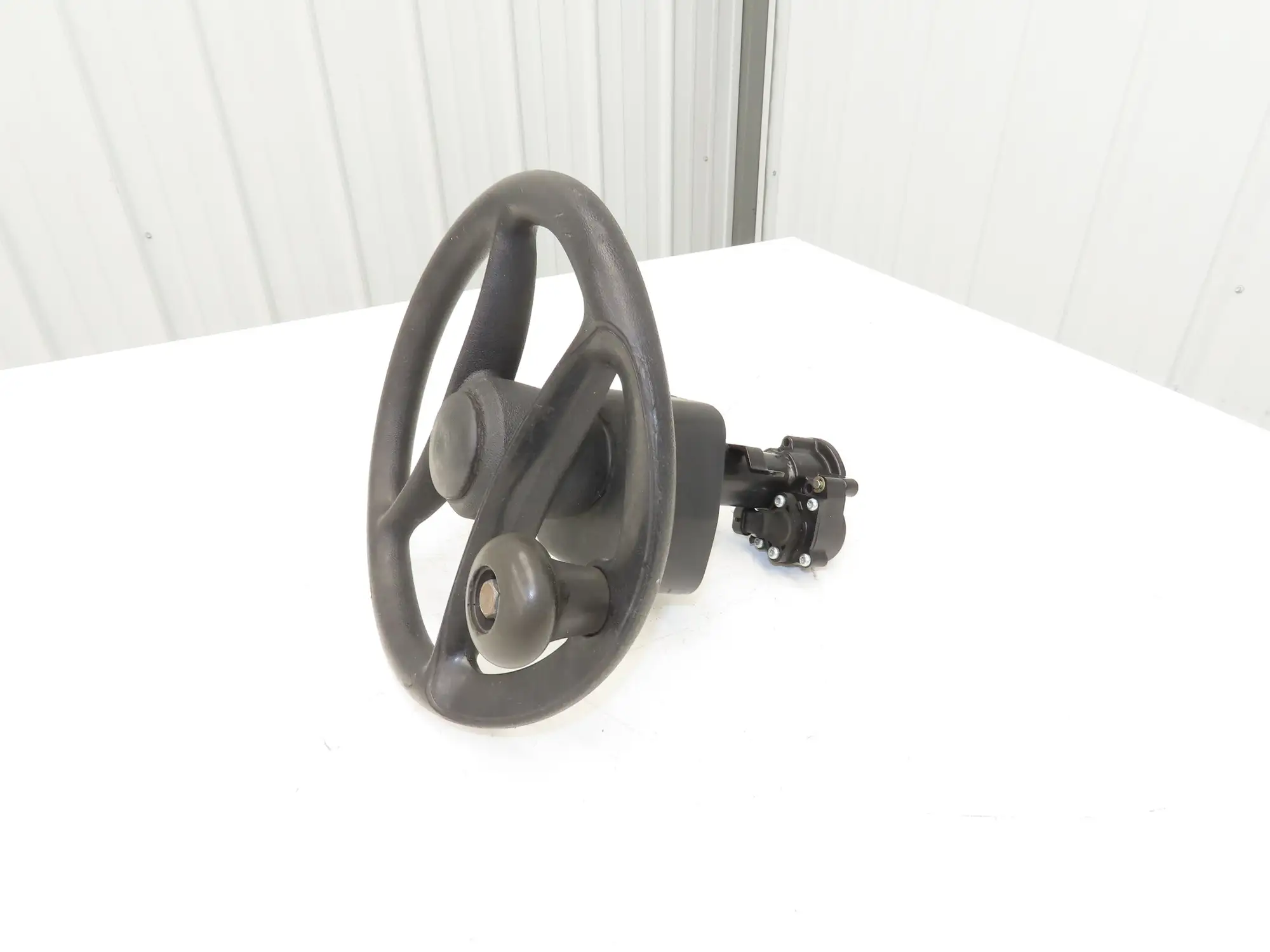Hyster 8808585 Forklift Steering Wheel & Bracket Assembly Removed From E80XN