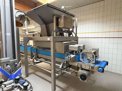 Kaak Group DrieM Stress Free Make Up Line | Harvest Equipment and Fabrication Inc (2)
