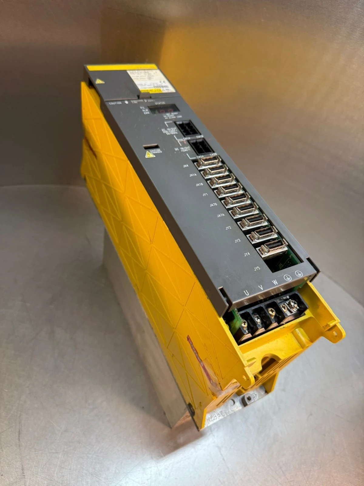 Fanuc A06B-6102-H211#H520 /D Servo Amplifier B-65162 (8.5.8)