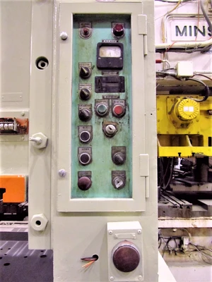 USED 1967 AIDA PRESSES AIDA PD-STG-200M PRESS