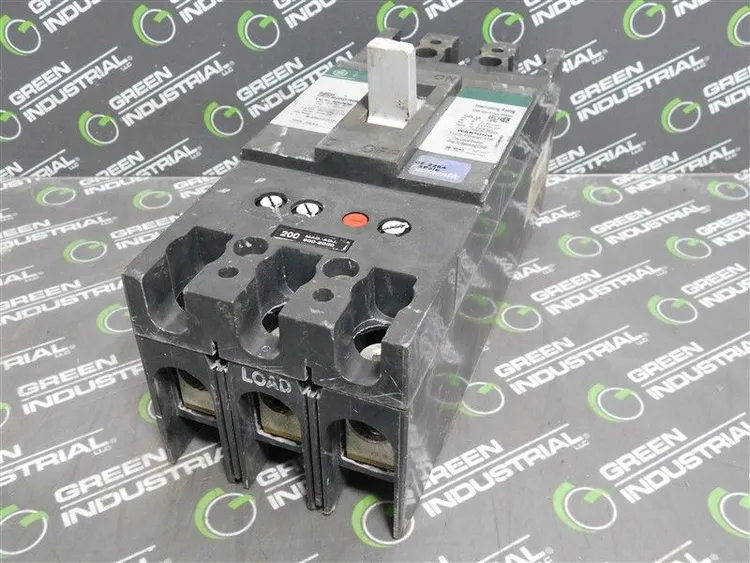 Used GENERAL ELECTRIC THFK236F000 Circuit Breakers Wisconsin US | Green Industrial #677052