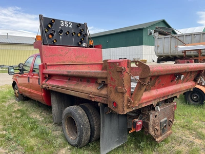 USED 2002 FORD F-350