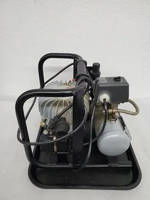 NEWPORT AIR COMPRESSOR ACMP