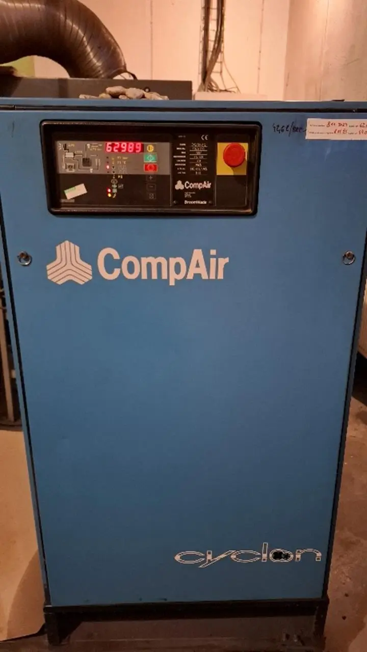 USED 1997 COMPAIR CYCLON 215