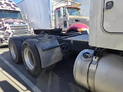 USED 2022 PETERBILT 567