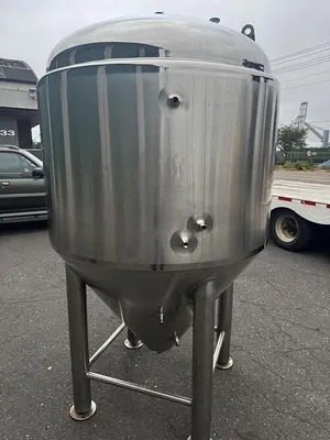 USED 2022 STOUT TANKS CF10BBL-JKT-SHORT