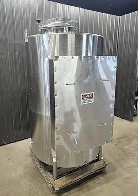Used 900 Gallon Tank, Stainless Steel