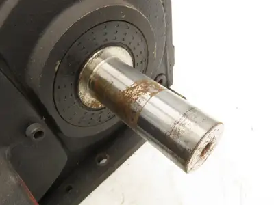 FG220S01 Gearbox Reducer 9.864 Ratio Dual Output Shaft IEC 63 Motor Adapter