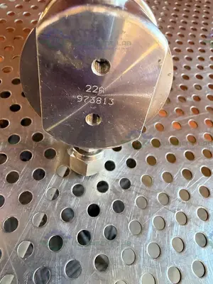 Used SWAGELOK KPR1JRA427A20000 STAINLESS STEEL PR REGULATOR, 0 TO 500 PSIG Valves/Fittings California US | Equipment Lab #1517838