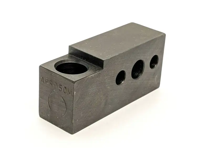 New | in-Stock MISUMI NAAMS PIN RETAINER APR I-SHAPED, 3 SIDE HOLE Pins | Maverick Industrial Sales #1110499