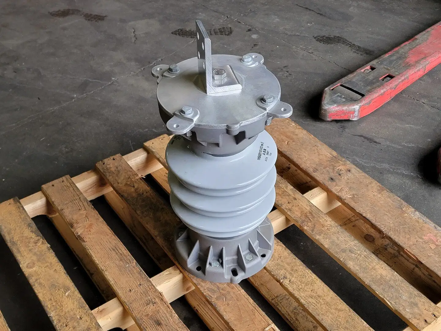 1HSA201101-012 rev. E Surge Arrester A121