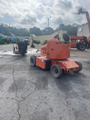 USED 2014 JLG E400AJPN