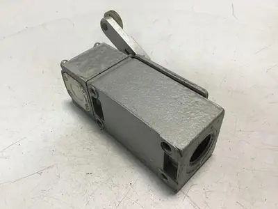 USED TELEMECANIQUE C2JK05
